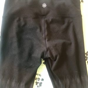 Athleta black/grey ombré Capri leggings